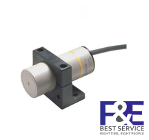 Cảm biến điện dung Omron E2K-C25ME1 2M