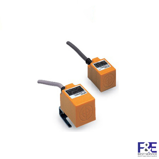 Cảm biến tiệm cận Omron TL-Q5MC1 2M 5mm 3 dây NPN-NO