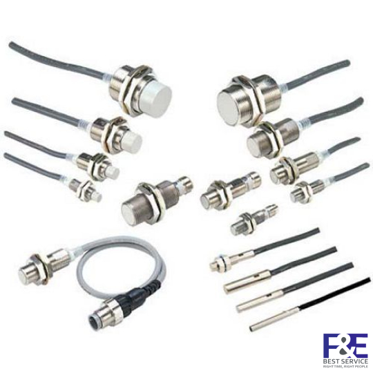 Cảm biến tiệm cận Omron E2E-X3D2-U 2M