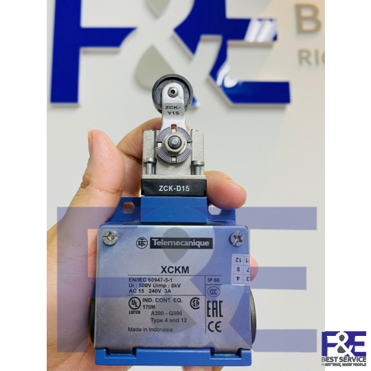 Công tắc hành trình Switch XCKM115H29 Telemicanique