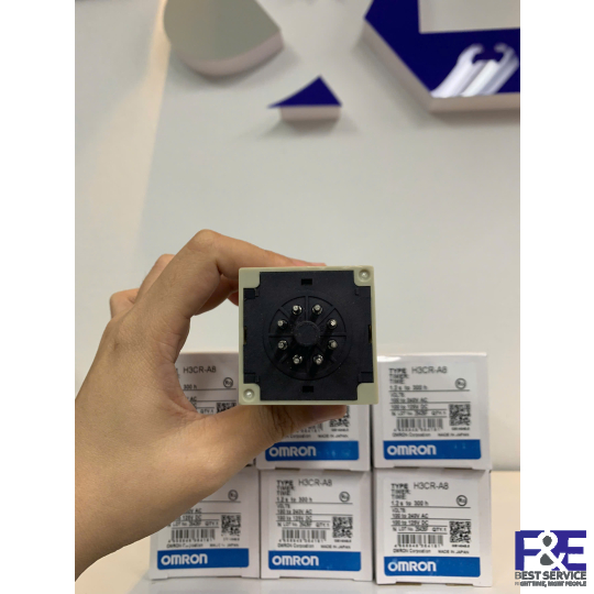 Bộ định thời đa chức năng Omron H3CR-A8 AC100-240/DC100-125OMI 